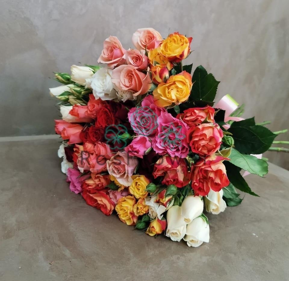 Букет цветов из: Розы в Чике