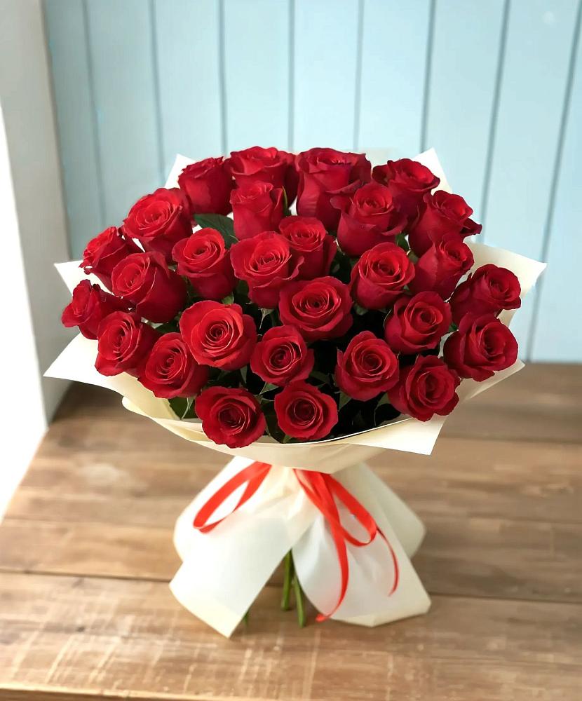 Букет 29 Красных роз в Чике