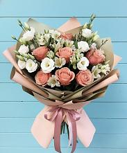 Букет цветов из:  Розы, Альстромерии и Лизиантусы в Чике