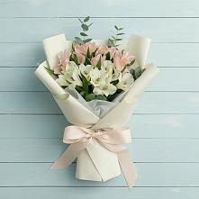 Букет цветов из:  Альстромерии #REPLACE_PRED# Чике