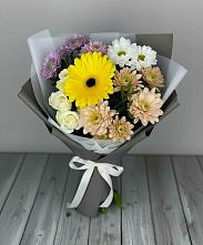 Букет цветов из:  Розы, Герберы и Хризантемы в Чике