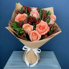 Букет цветов из:  Розы и Альстромерии в Чике