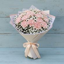 Букет цветов из:  Гвоздики в Чике