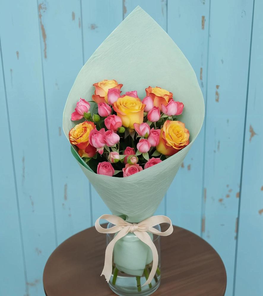 Букет цветов из: Розы в Чике