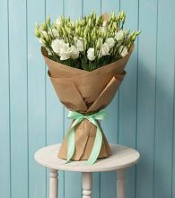 Букет цветов из:  Лизиантусы в Чике