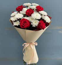 Букет цветов из:  Розы и Хризантемы в Чике