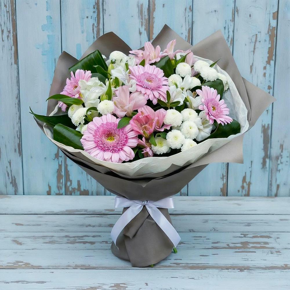Букет цветов из: Герберы, Альстромерии и Хризантемы в Чике