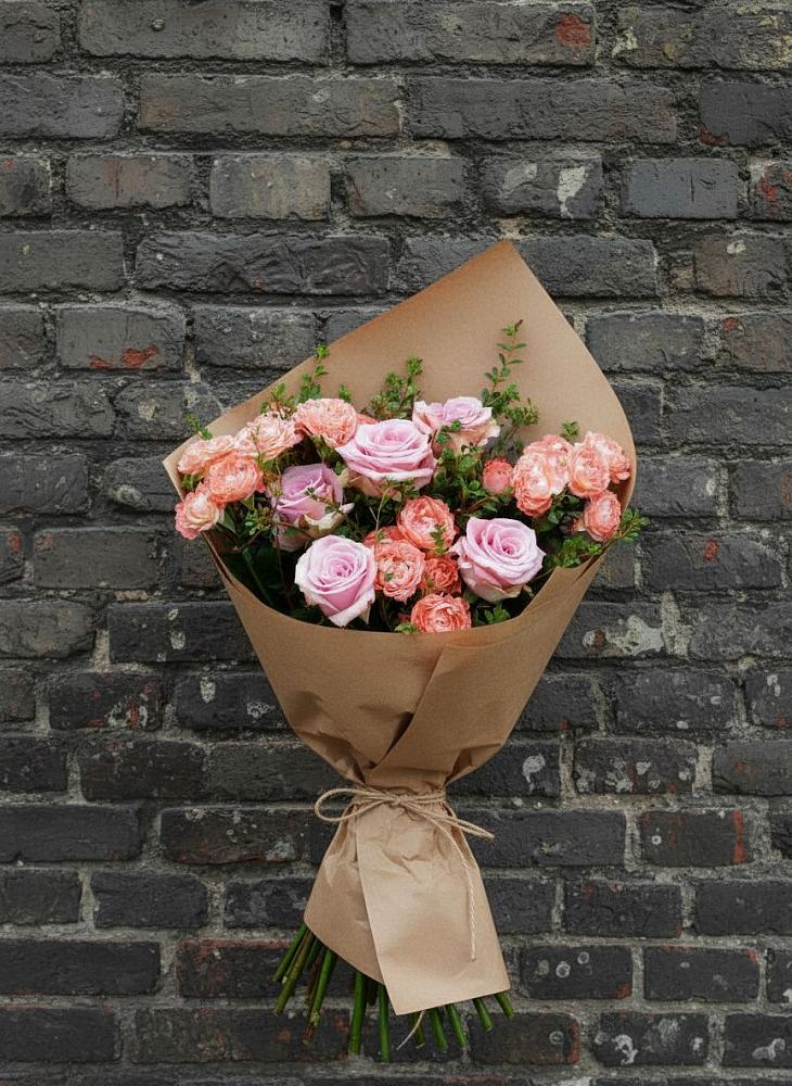 Букет цветов из: Розы в Чике