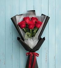 Букет цветов из:  Розы в Чике