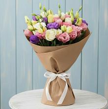 Букет цветов из:  Лизиантусы в Чике