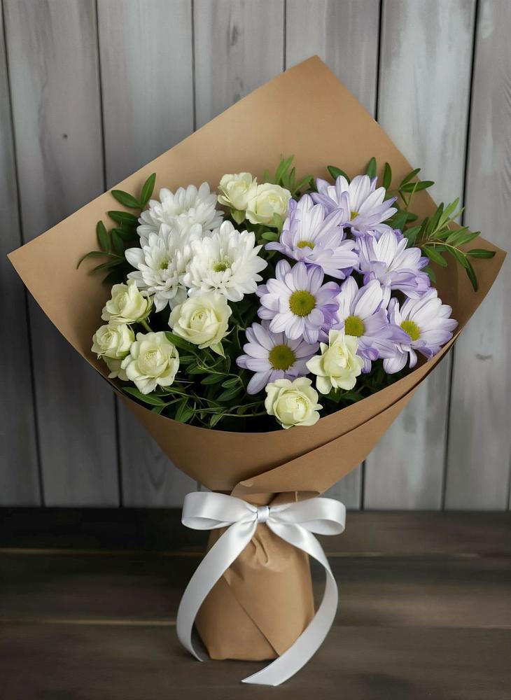 Букет цветов из: Хризантемы и Розы в Чике